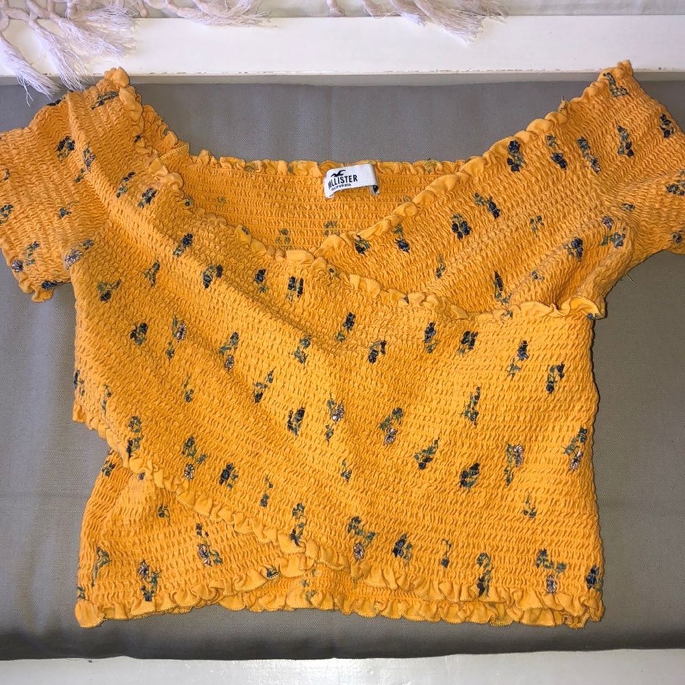 Super cute yellow and white off the shoulder crop